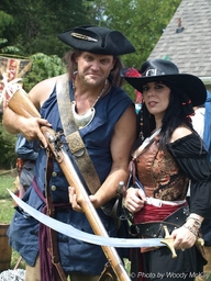 Jean & Gitana of Vahalla's Pirates