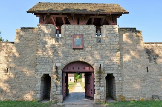 Fort de Chartres WInter Rendezvous and Woodswalk
